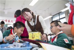 正在开展人工智能课程中能因地制宜、因